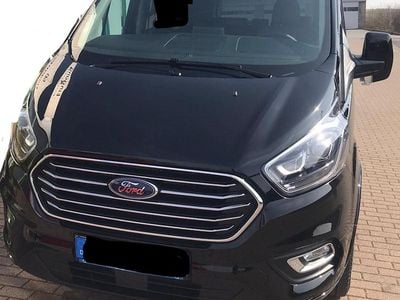 Gebraucht Ford Tourneo 185 PS (136 kW) 2021 Schwarz Van / Kleinbus