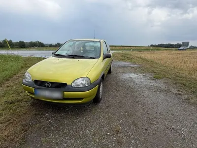 Gebraucht Opel Corsa Eco 54 PS (39 kW) 1998 Gelb Kleinwagen
