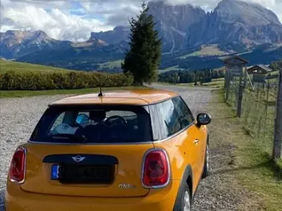 Gebraucht Mini One D 95 PS (69 kW) 2016 Orange Kleinwagen