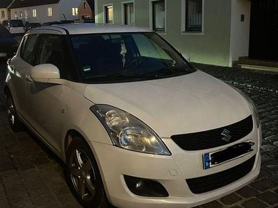 Gebraucht Suzuki Swift Comfort 96 PS (70 kW) 2011 Weiß Kleinwagen
