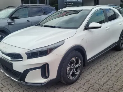 Neu Kia XCeed City 150 PS (110 kW) 2026 Weiß deluxe SUV