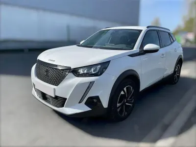 Gebraucht Peugeot 2008 Allure 131 PS (96 kW) 2021 Weiß SUV