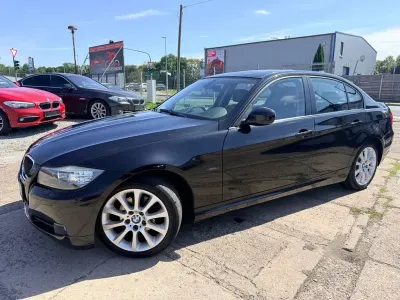 Gebraucht BMW 320 Comfort Edition 170 PS (125 kW) 2009 Schwarz Limousine