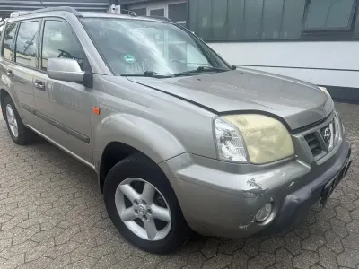 Gebraucht Nissan X-Trail Comfort 114 PS (83 kW) 2002 Grau SUV