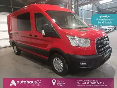 Gebraucht Ford Transit Trend 131 PS (96 kW) 2022 Rot Van