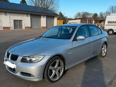 Gebraucht BMW 320 150 PS (110 kW) 2006 Silber Limousine