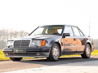 Gebraucht Mercedes E500 326 PS (239 kW) 1991 Grau Limousine