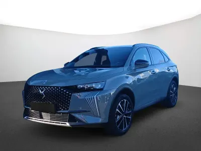 Gebraucht DS Automobiles DS7 Crossback Opera 131 PS (96 kW) 2024 Lackierung lacquered grey/metallic klarlack SUV