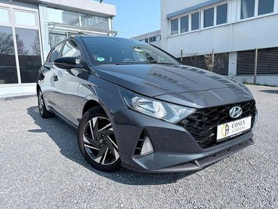 Gebraucht Hyundai i20 101 PS (74 kW) 2023 Grau Kleinwagen