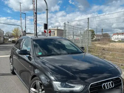Gebraucht Audi A4 S-Line 177 PS (130 kW) 2013 Schwarz Kombi