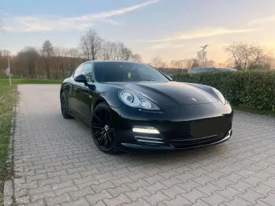 Gebraucht Porsche Panamera 4 300 PS (220 kW) 2010 Schwarz Kleinwagen
