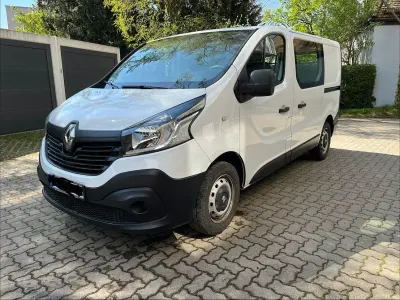 Używany Renault Trafic 90 KM (66 kW) 2015 Biały Minivan