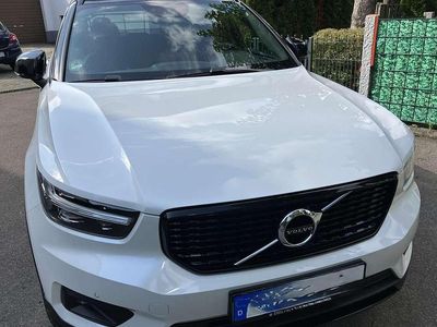 Second-hand Volvo XC40 R-Design 163 CP (119 kW) 2021 Alb SUV