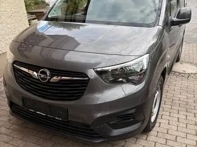 Gebraucht Opel Combo Edition 110 PS (80 kW) 2021 Van / Kleinbus