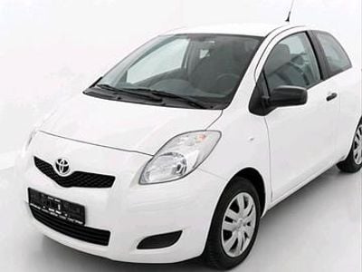 Gebraucht Toyota Yaris 69 PS (50 kW) 2011 Weiß Kleinwagen