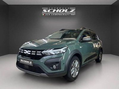 Gebraucht Dacia Sandero 91 PS (66 kW) 2023 Grün Kleinwagen