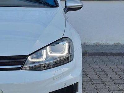 Second-hand VW Golf VII R 300 CP (220 kW) 2015 Alb Berlinǎ