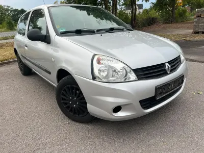 Gebraucht Renault Clio 75 PS (55 kW) 2012 Grau Kleinwagen