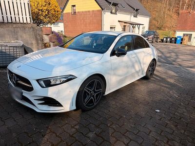 Gebraucht Mercedes A250 224 PS (164 kW) 2019 Weiß Limousine