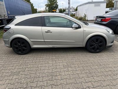 Opel Astra GTC