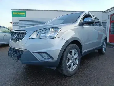 Gebraucht SsangYong Korando Crystal 175 PS (128 kW) 2011 Silber SUV