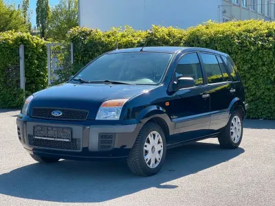 Usata Ford Fusion 80 CV (58 kW) 2007 Blu Utilitaria