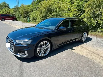 Gebraucht Audi S6 Sport 349 PS (256 kW) 2019 Blau Kombi