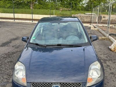 gebraucht Ford Fiesta Style 1.3 44 kW (60PS). NEUR TÜV