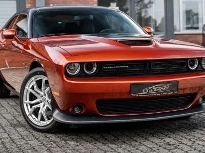 Gebraucht Dodge Challenger SXT 309 PS (227 kW) 2021 Orange Coupé