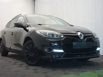 Usata Renault Mégane III LIMITED Deluxe 110 CV (80 kW) 2015 Nero Berlina