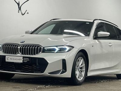 Gebraucht BMW 320 Comfort Edition 184 PS (135 kW) 2023 Mineralweiß metallic Kombi