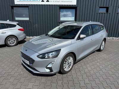 Gebraucht Ford Focus Titanium 125 PS (91 kW) 2021 Silber Limousine