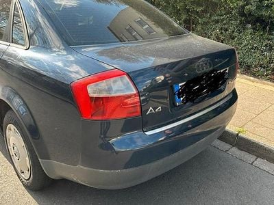 Gebraucht Audi A4 101 PS (74 kW) 2004 Blau Limousine