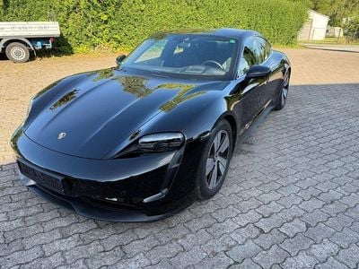Porsche Taycan 4S