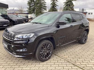 Usado Jeep Compass 241 HP (177 kW) 2022 Preto SUV