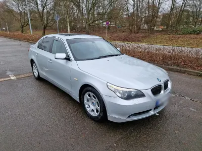 Gebraucht BMW 523 177 PS (130 kW) 2006 Silber Limousine
