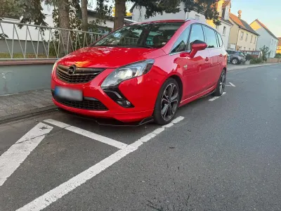 Gebraucht Opel Zafira OPC 180 PS (132 kW) 2016 Rot Van / Kleinbus