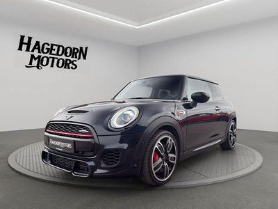 Begagnad Mini John Cooper Works 231 HK (169 kW) 2022 Svart Halvkombi