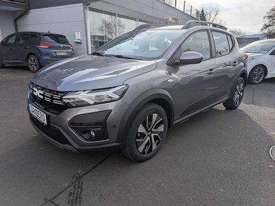 Neu Dacia Sandero Expression 67 PS (49 kW) 2025 Schiefergrau SUV