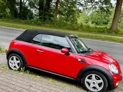Usata Mini Cooper Cabriolet 115 CV (84 kW) 2009 Rosso Cabrio