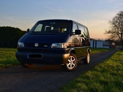 Blau Gebraucht 2001 VW Caravelle Van / Kleinbus | 7.000 € (Fairer Preis)