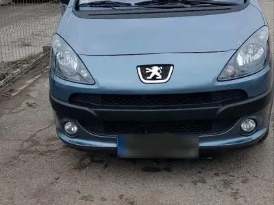 Gebraucht Peugeot 1007 109 PS (80 kW) 2006 Blau Van / Kleinbus