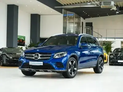 Gebraucht Mercedes GLC300 AMG line 390 PS (286 kW) 2017 Blau SUV