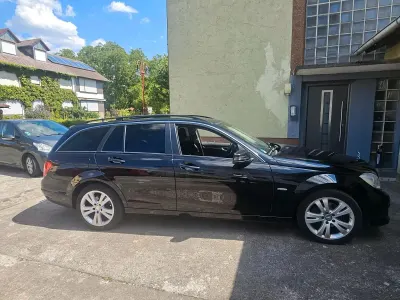 Gebraucht Mercedes C200 136 PS (100 kW) 2012 Schwarz Kombi