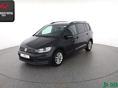 Gebraucht VW Touran Comfortline 150 PS (110 kW) 2019 Grau Van / Kleinbus