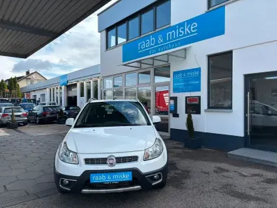 Gebraucht Fiat Sedici Emotion 135 PS (99 kW) 2011 Weiß SUV
