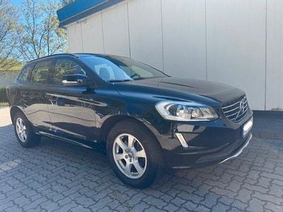 Usado Volvo XC60 Kinetic 136 HP (100 kW) 2013 Preto SUV