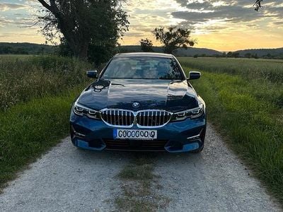 BMW 330e