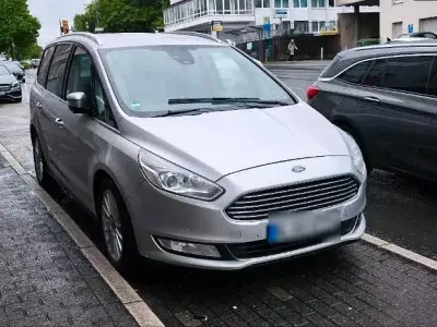 Gebraucht Ford Galaxy 150 PS (110 kW) 2018 Silber Van / Kleinbus