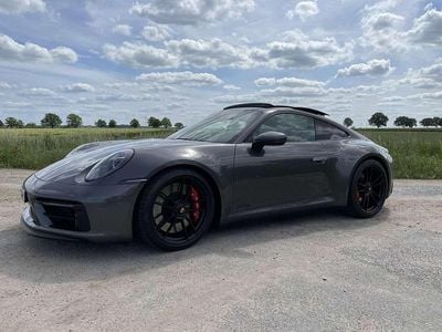 Porsche 911 Carrera GTS
